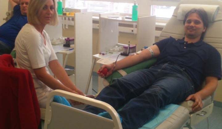 Darovanie krvi hasičmi jún 2015